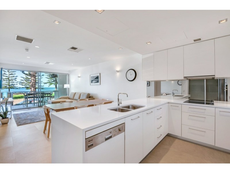 Unit 7/2-5 Flinders Parade, Victor Harbor SA 5211