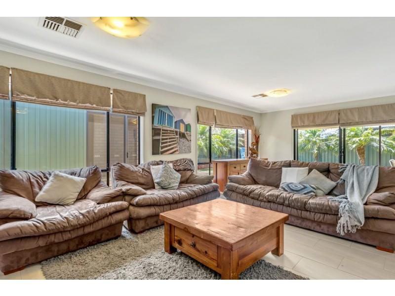 8 Seagreen Way, Aldinga Beach SA 5173