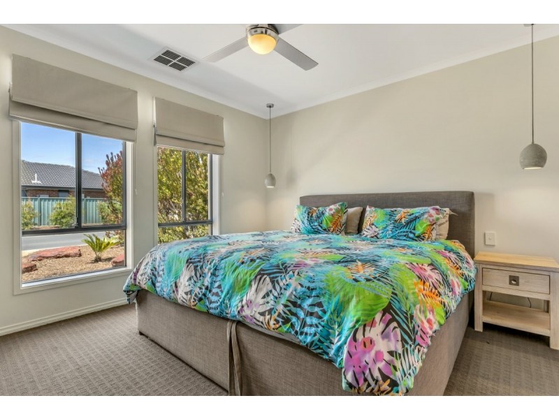 8 Seagreen Way, Aldinga Beach SA 5173