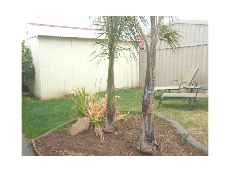 12 Preston Court, Moana SA 5169