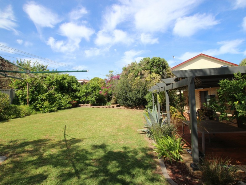 10 Madeline Crescent, Hallett Cove SA 5158