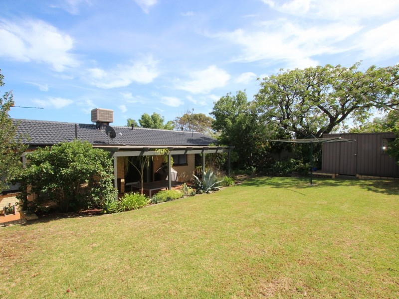 10 Madeline Crescent, Hallett Cove SA 5158