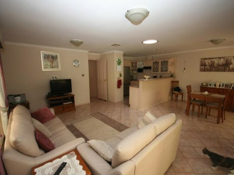 57 Dorrien Avenue, Woodcroft SA 5162