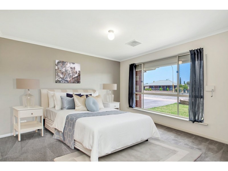 32 Pridham Boulevard, Aldinga Beach SA 5173