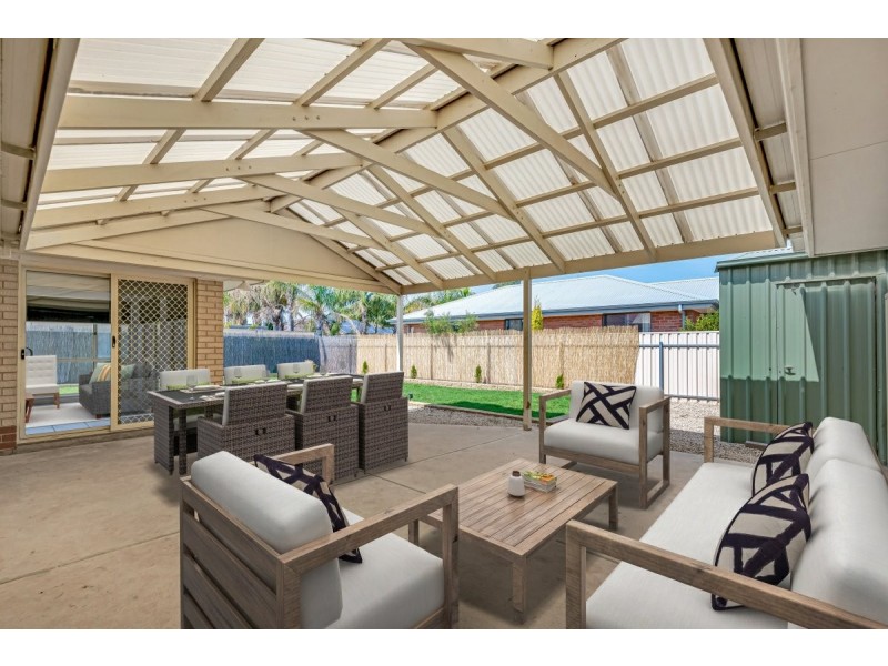 32 Pridham Boulevard, Aldinga Beach SA 5173