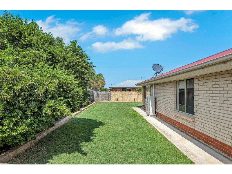32 Pridham Boulevard, Aldinga Beach SA 5173