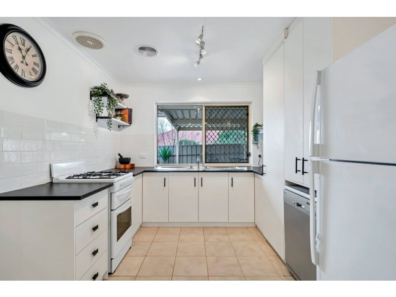 6 Treasure Place, Seaford Rise SA 5169