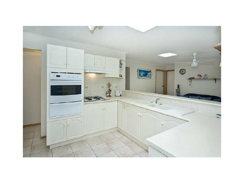 33 Pridham Boulevard, Aldinga Beach SA 5173