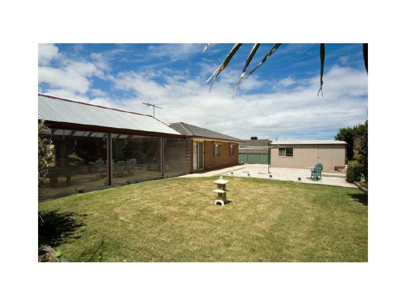 33 Pridham Boulevard, Aldinga Beach SA 5173