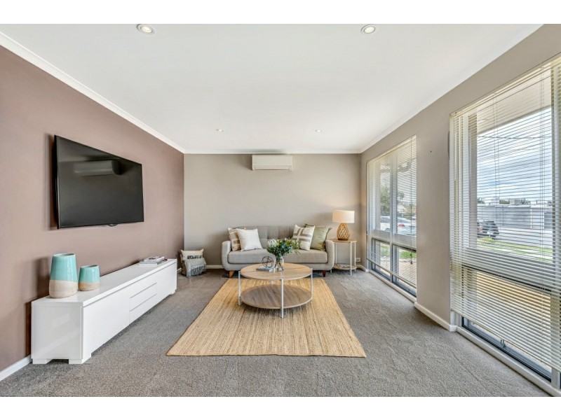 27 Selway Terrace, O’sullivan Beach SA 5166