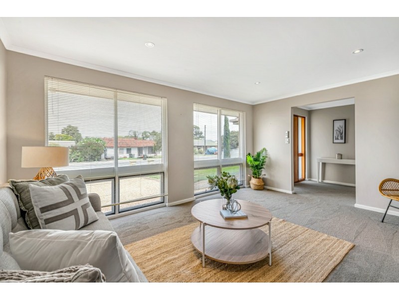 27 Selway Terrace, O’sullivan Beach SA 5166