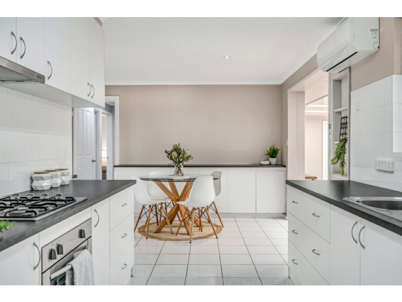 27 Selway Terrace, O’sullivan Beach SA 5166