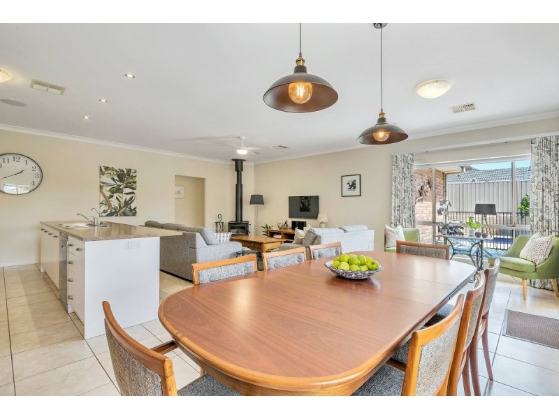 4 Mistletoe Street, Aldinga Beach SA 5173