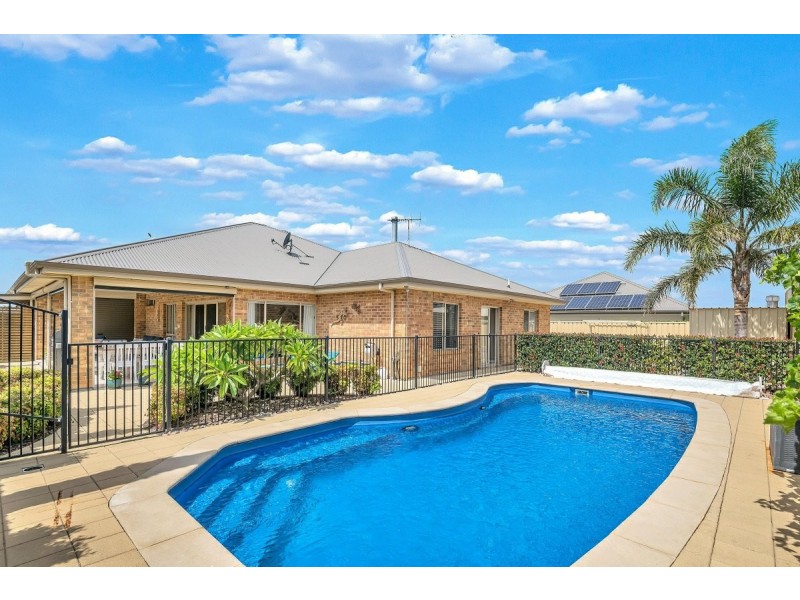 4 Mistletoe Street, Aldinga Beach SA 5173