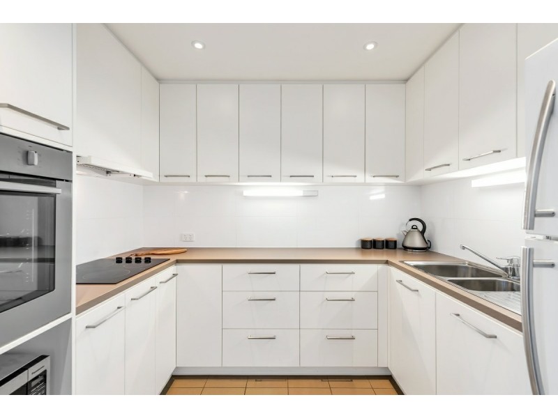 11/2 Ochre Place, Christie Downs SA 5164