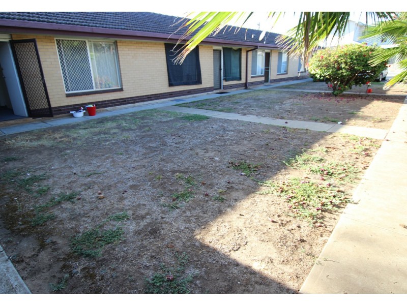 4/4 Monte Place, Birkenhead SA 5015