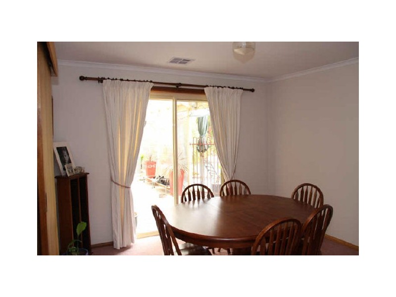 16 Livermead Way, Moana SA 5169