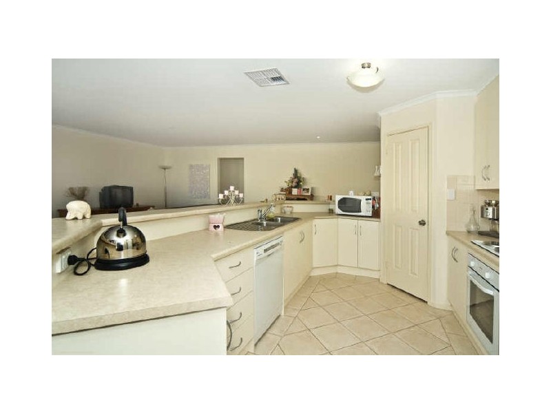 28 Milford Avenue, Sellicks Beach SA 5174