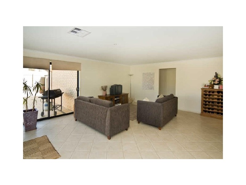 28 Milford Avenue, Sellicks Beach SA 5174