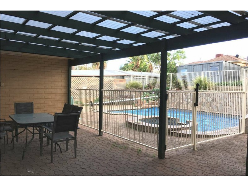 5 Madeira Drive, Morphett Vale SA 5162
