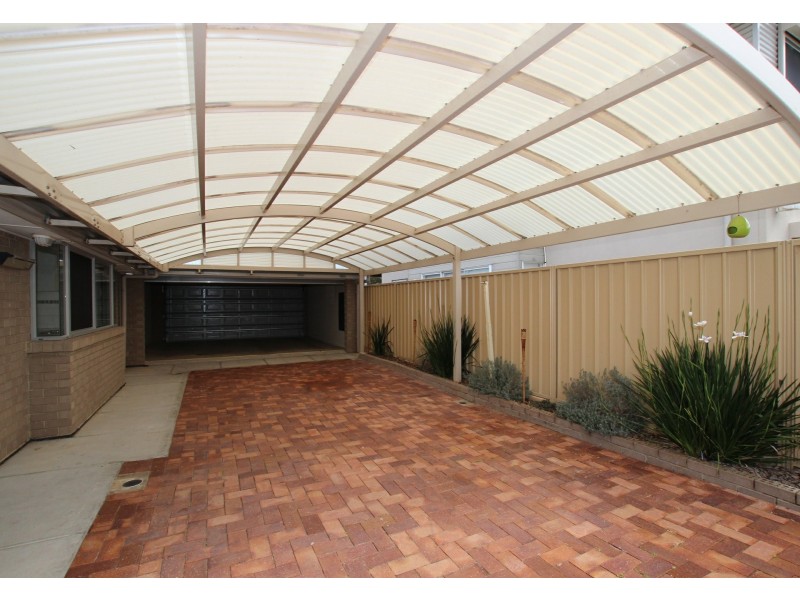 11 Kaurna Avenue, Aldinga Beach SA 5173