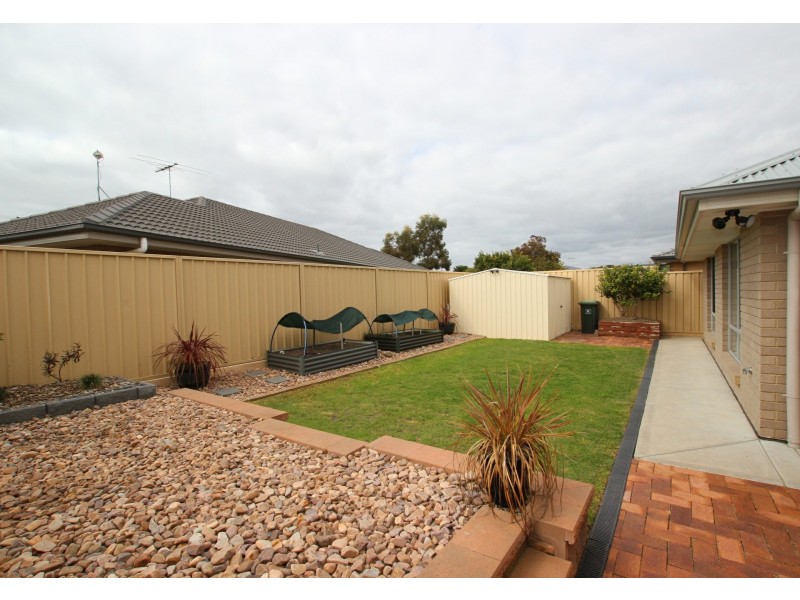 11 Kaurna Avenue, Aldinga Beach SA 5173