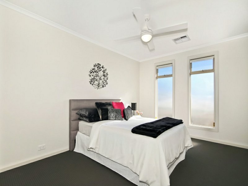 2/83 Fenton Avenue, Christies Beach SA 5165