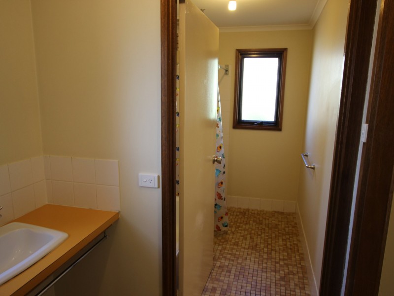 27 Birchenough Road, Huntfield Heights SA 5163