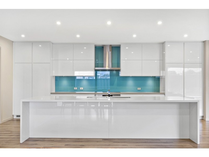 4 Duncanson Avenue, Sellicks Beach SA 5174