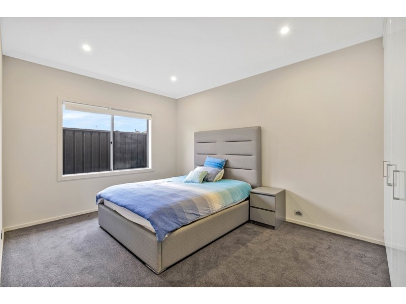 4 Duncanson Avenue, Sellicks Beach SA 5174