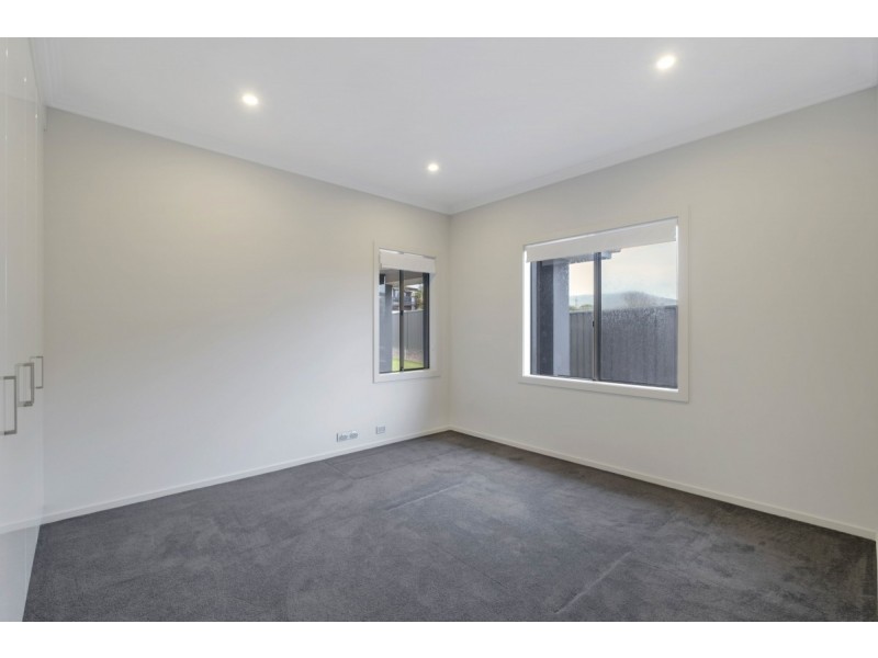 4 Duncanson Avenue, Sellicks Beach SA 5174
