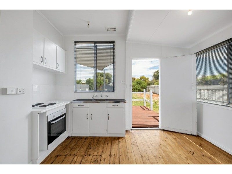 12 Croser Avenue, Aldinga Beach SA 5173