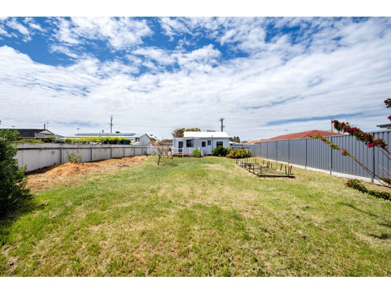 12 Croser Avenue, Aldinga Beach SA 5173