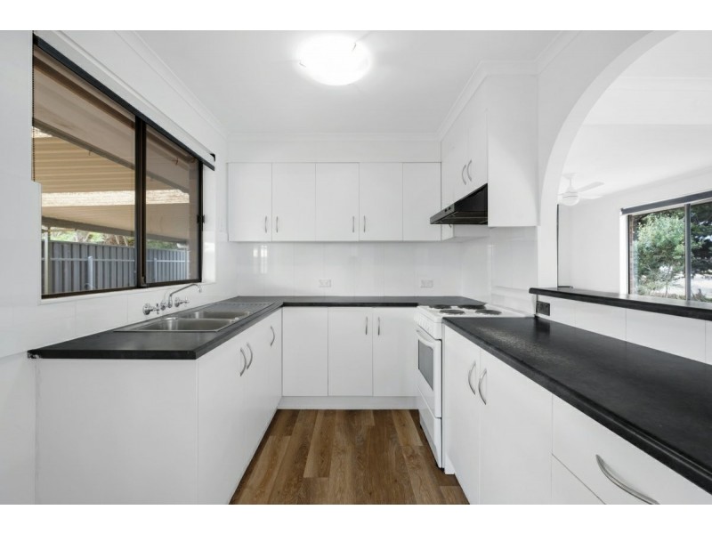 25 Oakley Crescent, Aldinga Beach SA 5173