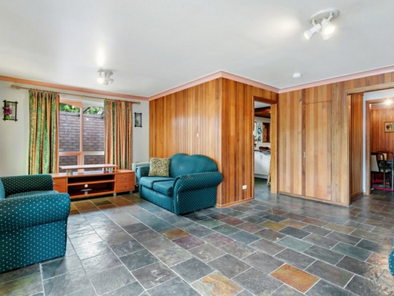 3 Vincent Crescent, Morphett Vale SA 5162