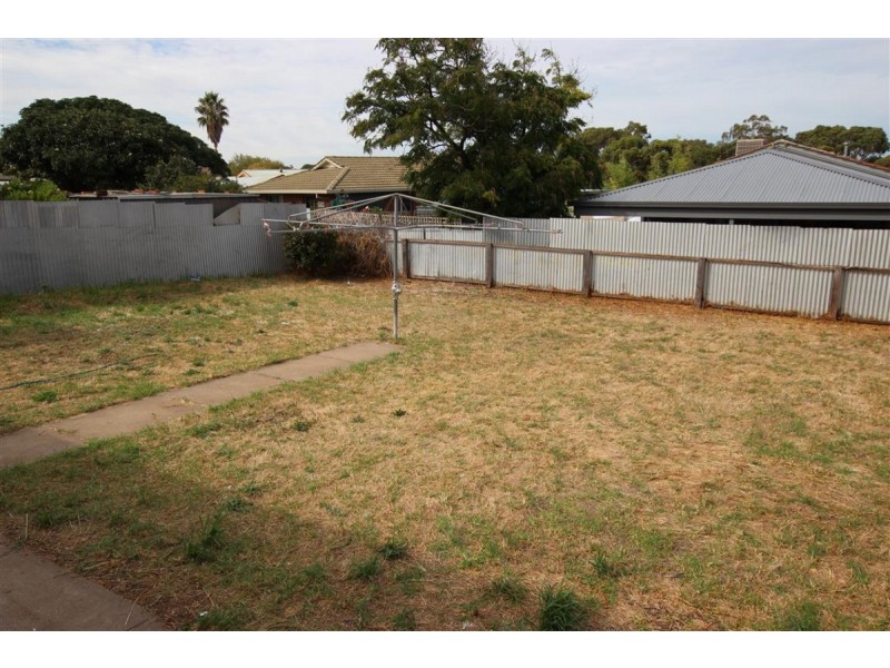 90 Elizabeth Road, Christie Downs SA 5164