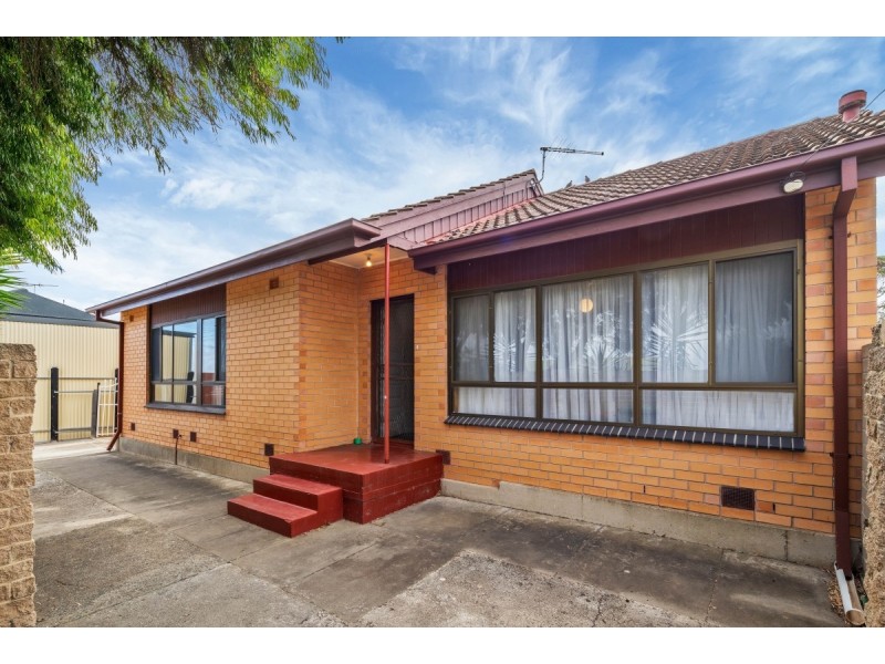3 Moorong Road, O’sullivan Beach SA 5166