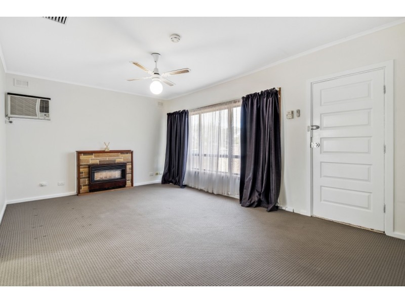 3 Moorong Road, O’sullivan Beach SA 5166