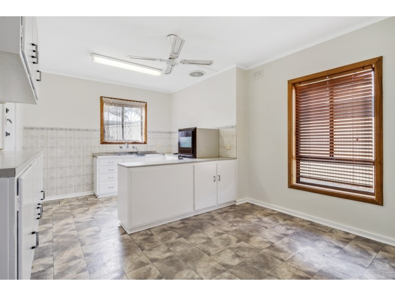 3 Moorong Road, O’sullivan Beach SA 5166