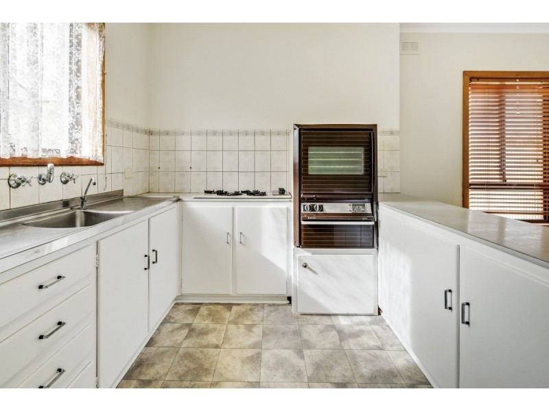 3 Moorong Road, O’sullivan Beach SA 5166