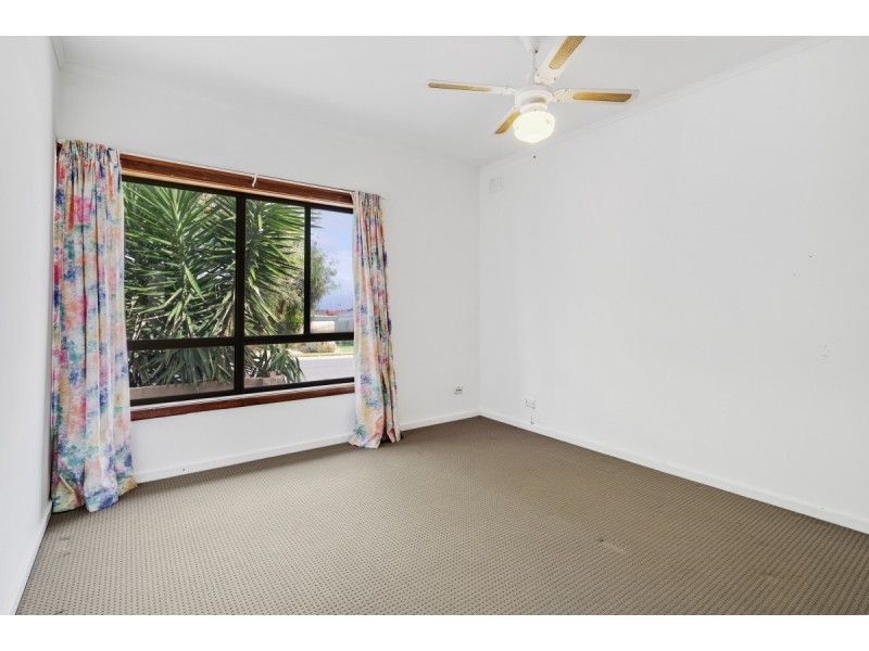 3 Moorong Road, O’sullivan Beach SA 5166