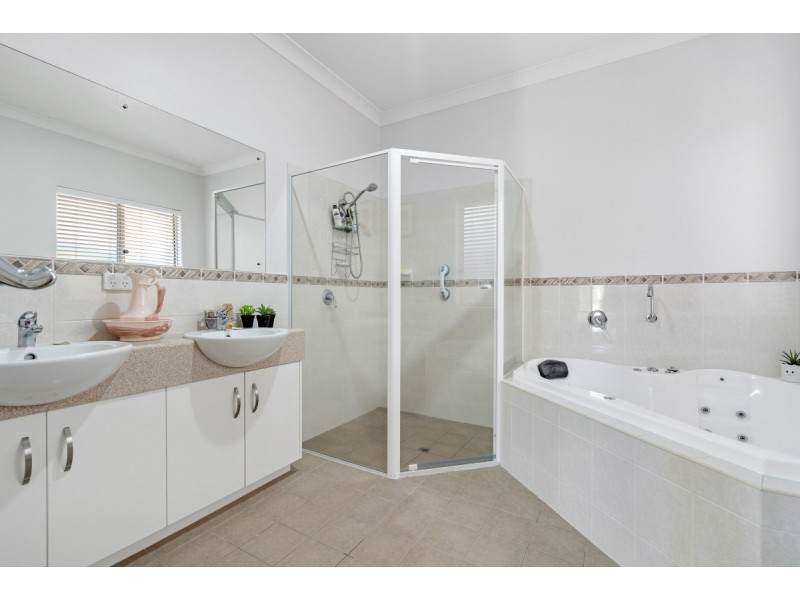 37 Haywood Court, Mount Compass SA 5210