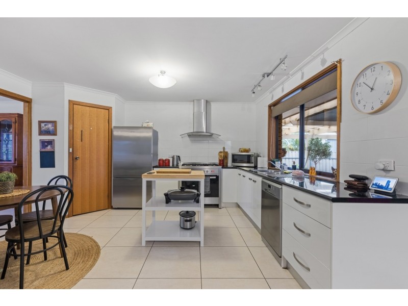 31 Gardenia Crescent, Morphett Vale SA 5162
