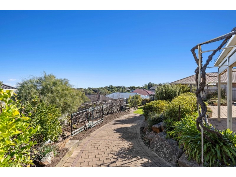 16 Horizon Avenue, Seaford Rise SA 5169