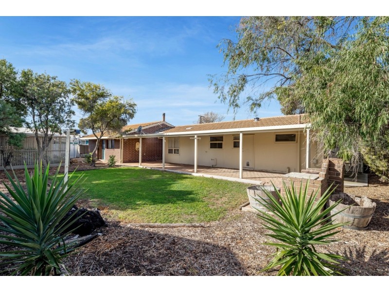 8 Reed Street, Aldinga Beach SA 5173