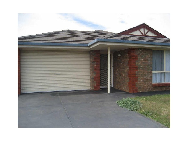 12 Preston Court, Moana SA 5169