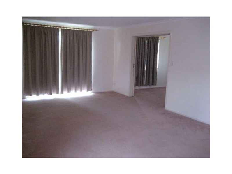 12 Preston Court, Moana SA 5169