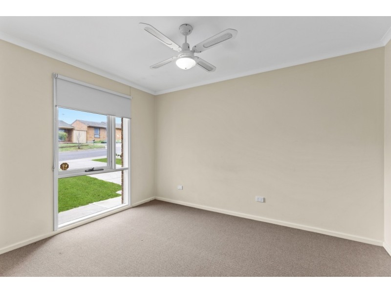 Unit 1 & 2/11 Lorne Crescent, Huntfield Heights SA 5163