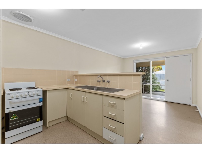 Unit 1 & 2/11 Lorne Crescent, Huntfield Heights SA 5163