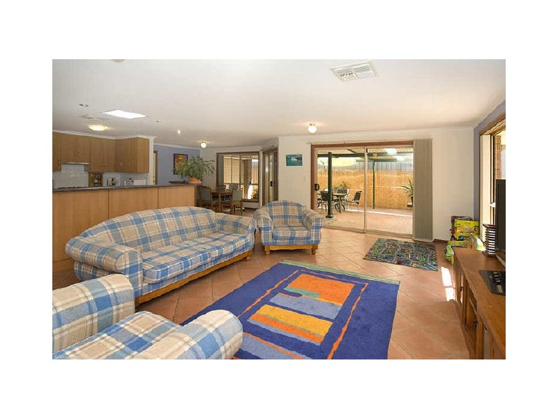 1 Sail Place, Seaford Rise SA 5169